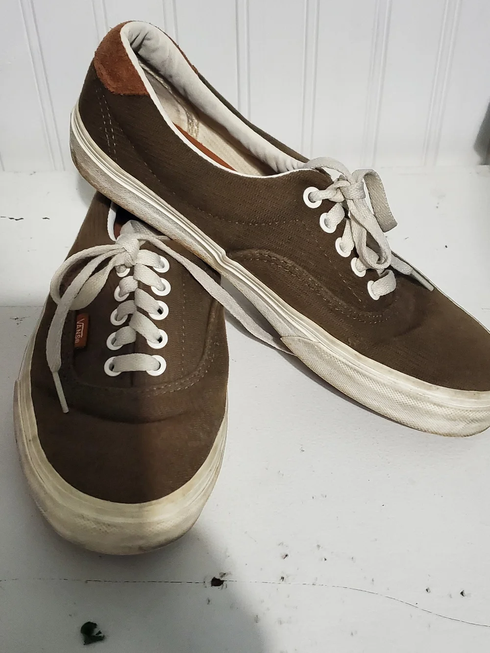 Vans low top
